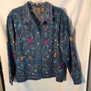 Don’t Mess with Texas ladies size M embroidered denim jacket